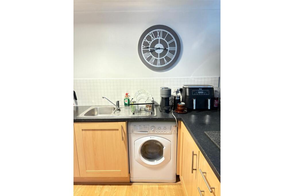 Additional image 6 of 3 School Close, Birmingham, B31