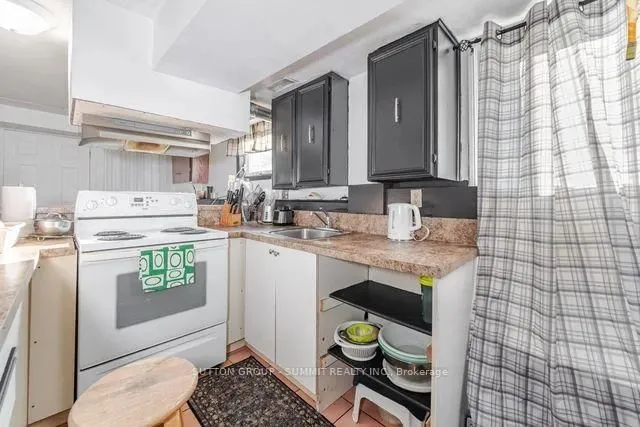 Additional image 45 of 354 Centre St