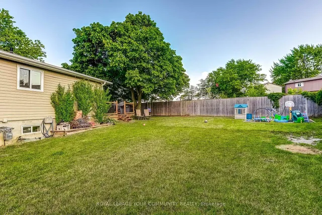 Additional image 34 of 38 Gainsborough Rd