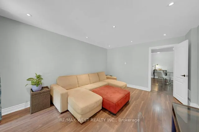 Additional image 35 of 151 Brahms Ave