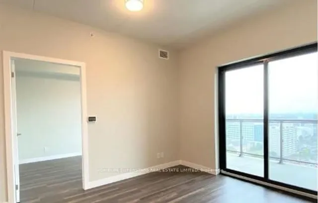 Additional image 8 of 15 Queen St Unit 512