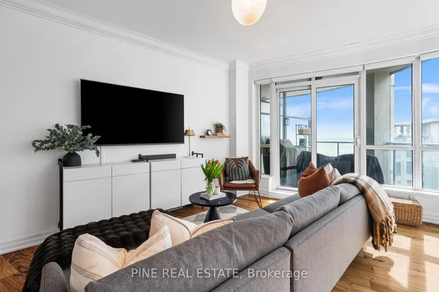 Additional image 15 of 2083 LakeShore Blvd Unit 1112