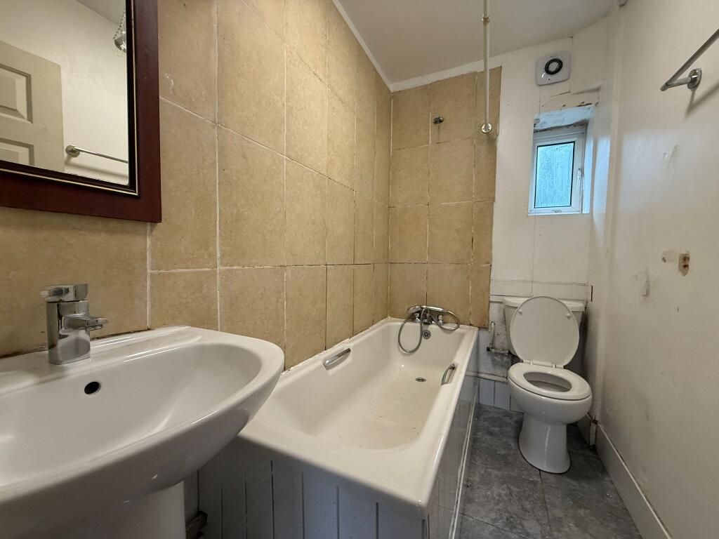 Additional image 4 of Halewood Grove, Hall Green