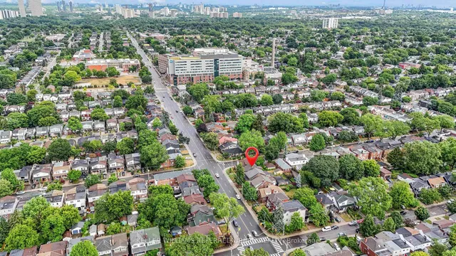 Additional image 3 of 775 Coxwell Ave