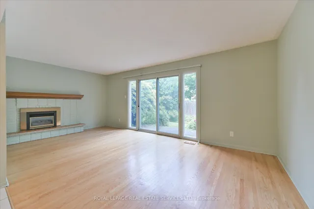 Additional image 8 of 1395 Royal York Rd Unit 33