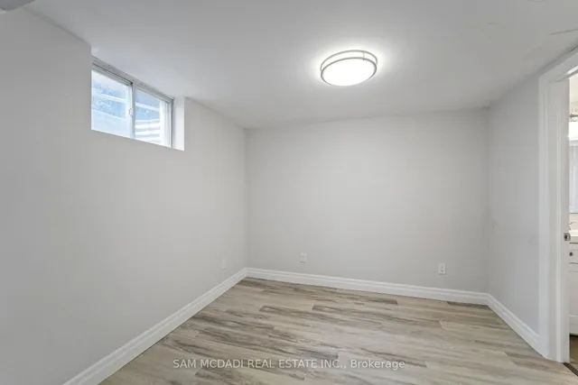 Additional image 43 of 138 Elgin Dr