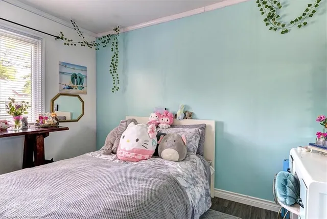 Additional image 9 of 8 Frances Ave