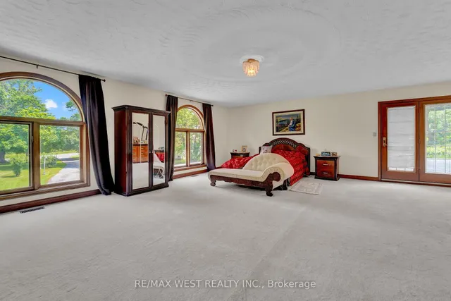 Additional image 10 of 805 Centre Rd