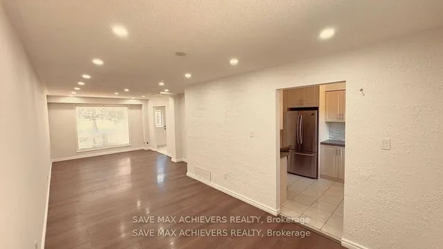 Additional image 4 of 1720 Albion Rd Unit 17