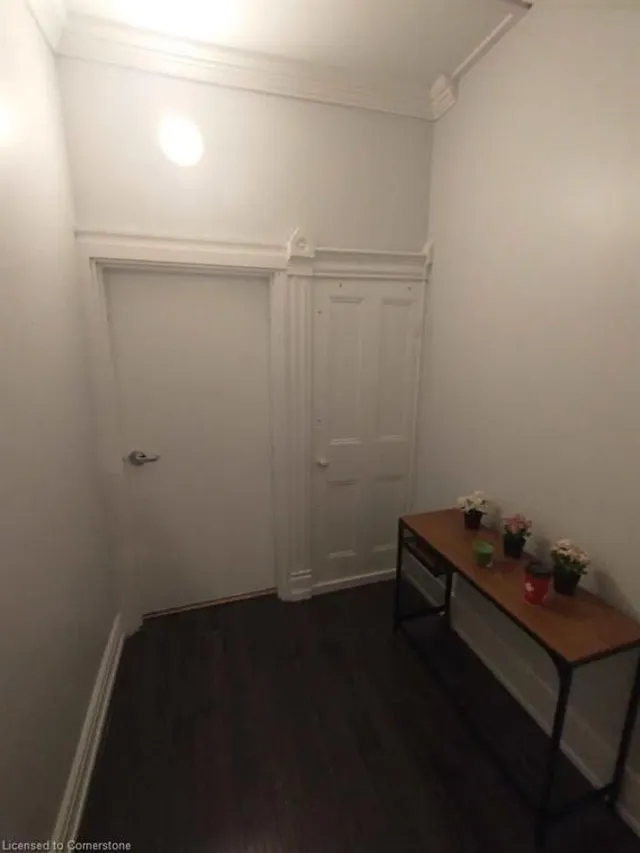 Additional image 11 of 102 Grant Ave