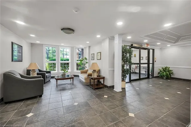 Additional image 46 of 59 Critzia Dr Unit 205