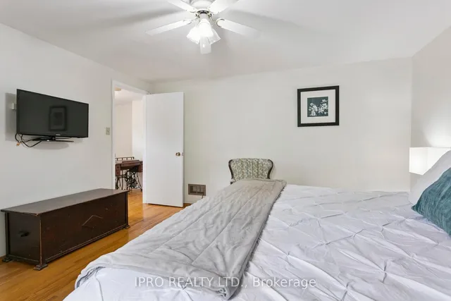 Additional image 34 of 47 Golf View Dr