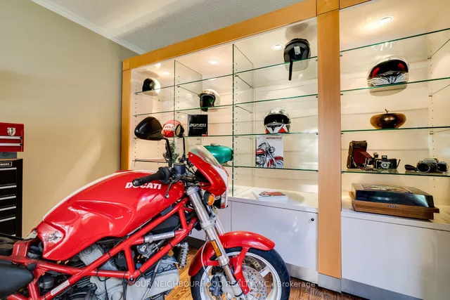 Additional image 10 of 369 Claremont Cres