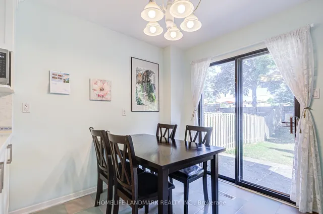 Additional image 16 of 177 Roxanne Cres