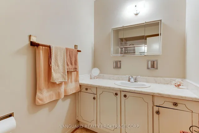Additional image 21 of 7405 Catalpa Rd