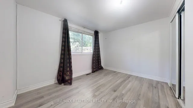 Additional image 33 of 16 Flavian Cres