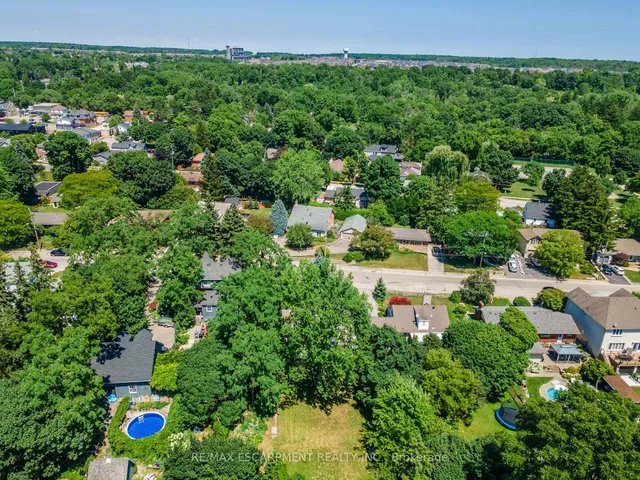 Additional image 35 of 70 Flamboro St