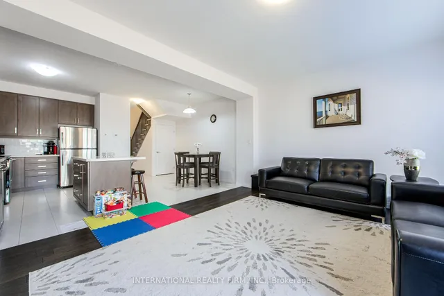 Additional image 12 of 8 Greenwich Ave