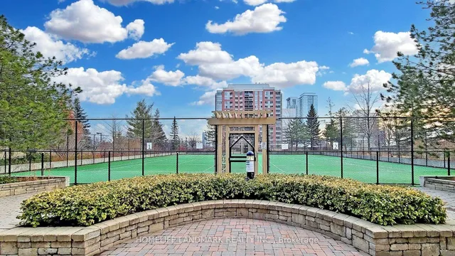 Additional image 28 of 5 Northtown Way Unit 809