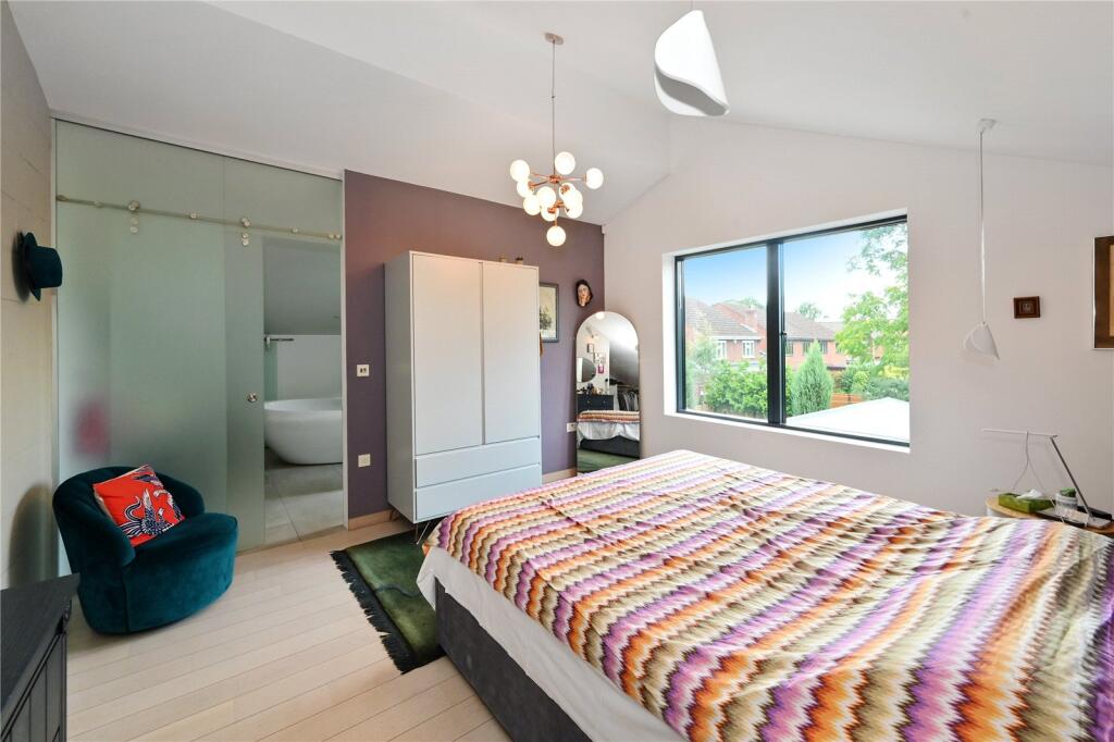 Additional image 10 of West Riding, Bricket Wood, St Albans, AL2