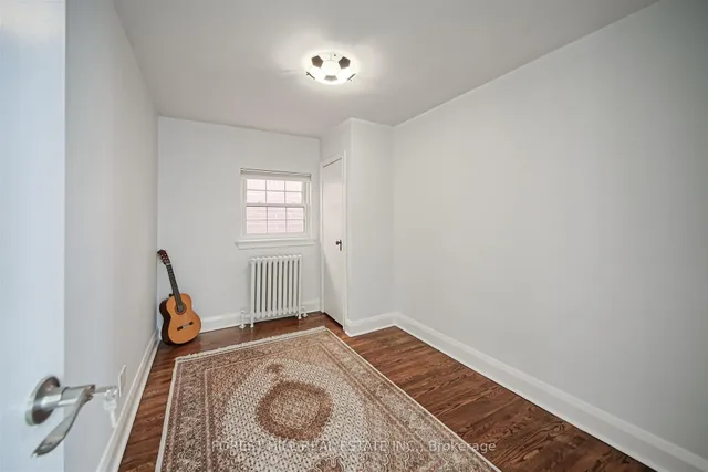 Additional image 26 of 47 Rowley Ave