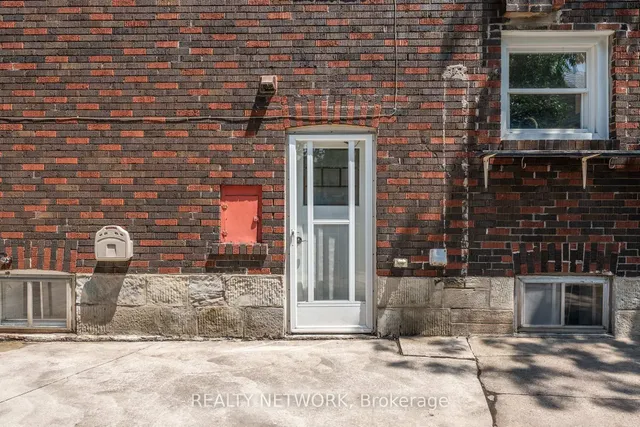Additional image 24 of 272 Stinson Cres