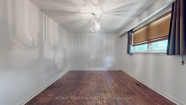 Additional image 19 of 16 Flavian Cres