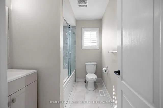 Additional image 33 of 49 Sedgewick Circ