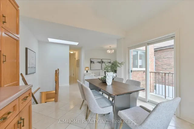 Additional image 13 of 382 Blackthorn Ave