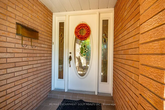 Additional image 6 of 5 Rouge Hill Crt