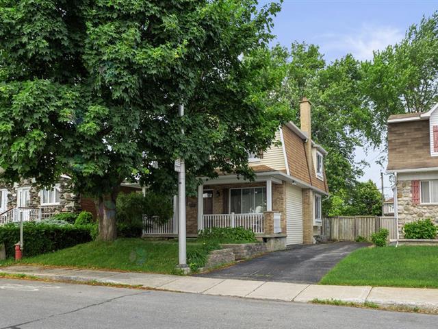 2425 Rue Favreau|Laval (Chomedey), Quebec H7T1Y7