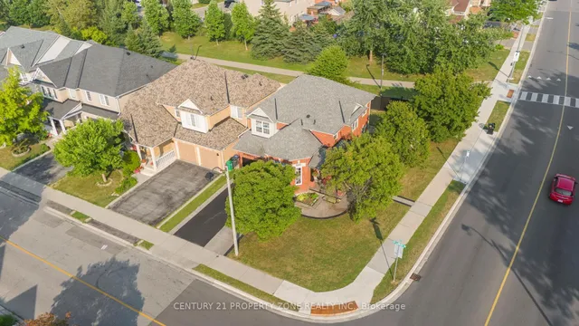 Additional image 32 of 185 Brisdale Dr