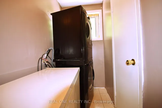 Additional image 11 of 52 Greendowns Dr