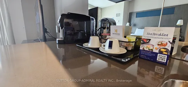 Additional image 10 of 1 King St Unit 2007