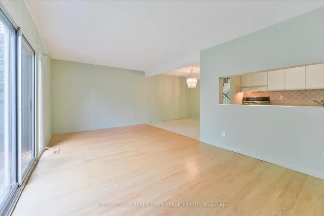 Additional image 10 of 1395 Royal York Rd Unit 33