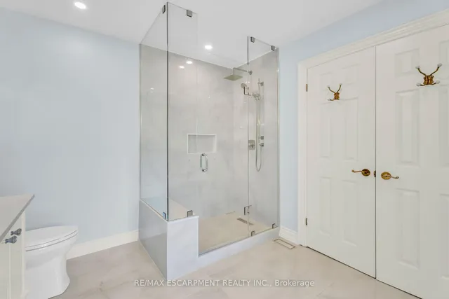 Additional image 25 of 484 Bush Dr