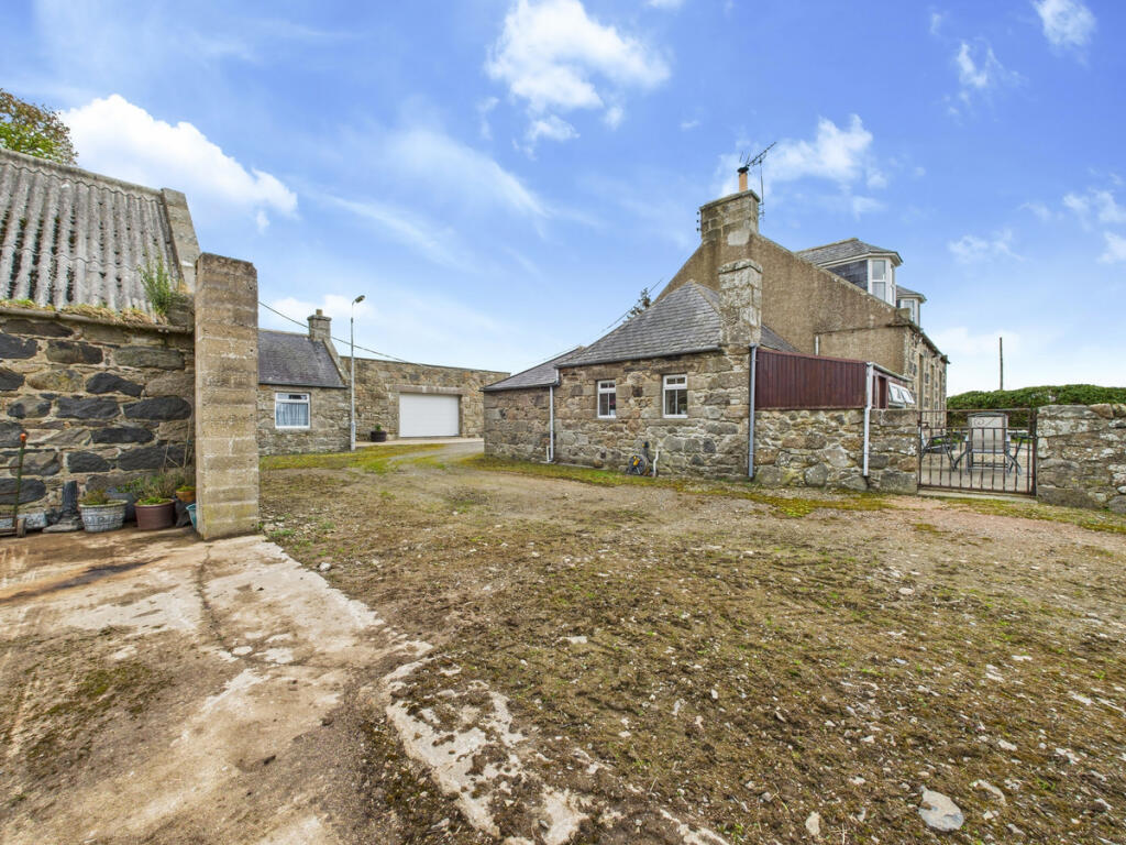 Additional image 37 of Cottage, Maud, AB42