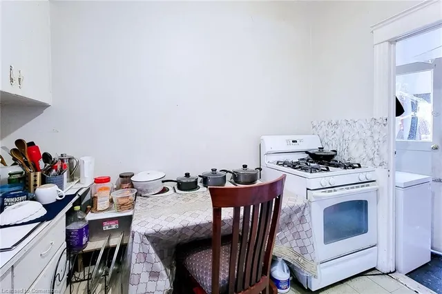 Additional image 20 of 29 Carrick Ave