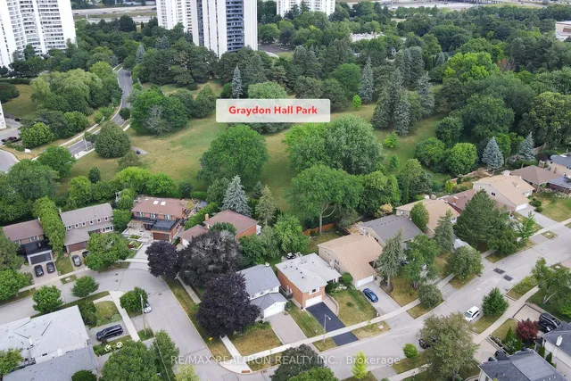 Additional image 48 of 87 Valentine Dr