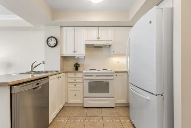 Additional image 5 of 3 Marine Parade Dr Unit 809