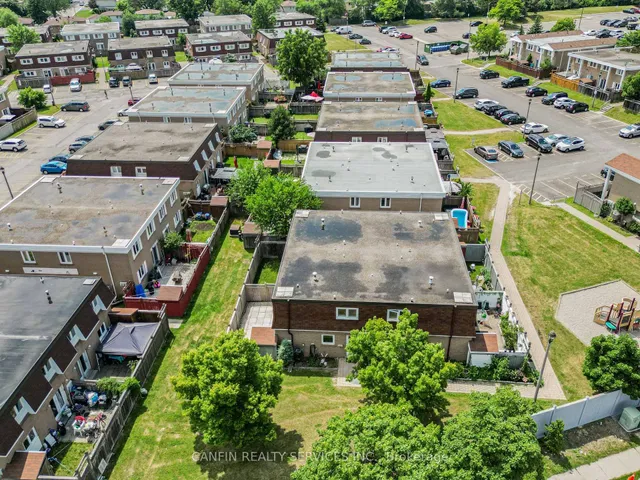 Additional image 27 of 212 Town House Cres Unit 212