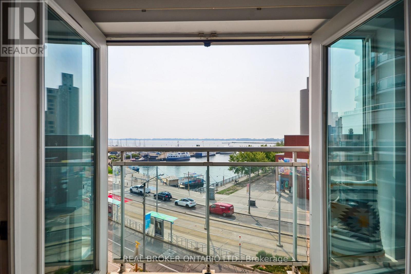 627 - 600 QUEENS QUAY W|Toronto (Waterfront Communities), Ontario M5V3M3