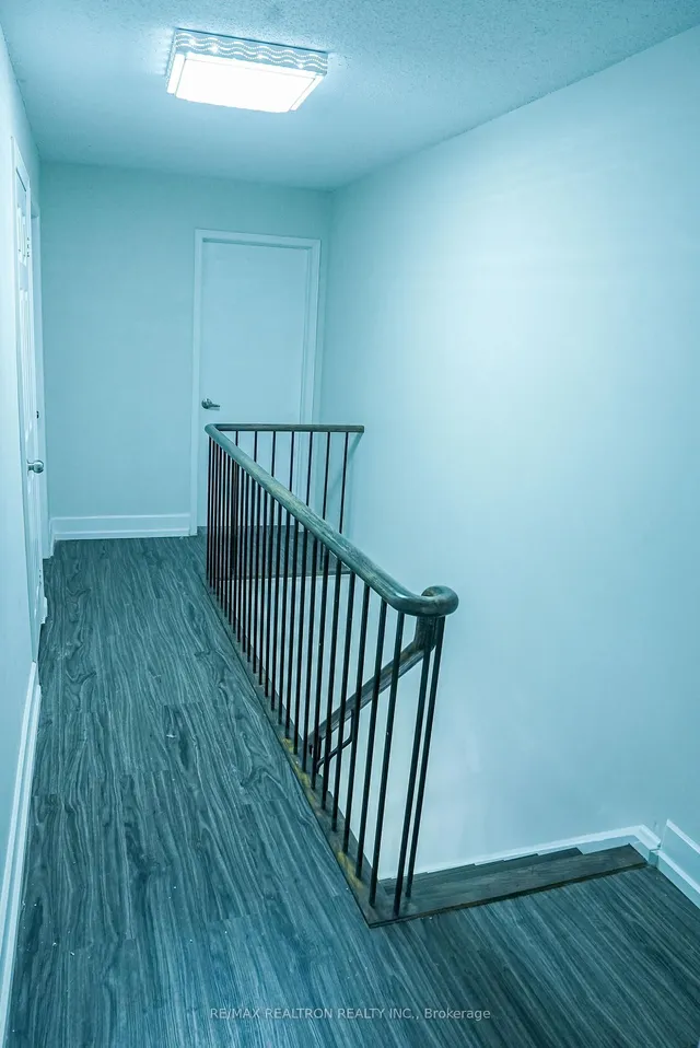 Additional image 8 of 17 Lenthall Ave