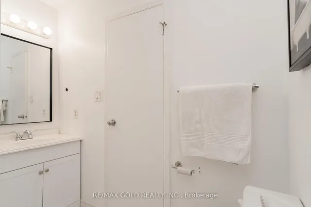 Additional image 30 of 57 GUILDFORD Cres