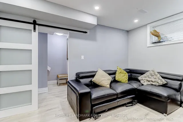 Additional image 11 of 361 Birchmount Rd Unit 3