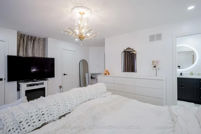Additional image 39 of 31 Candlebrook Cres