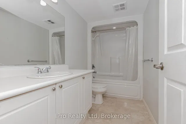 Additional image 26 of 137 Martin St Unit 203