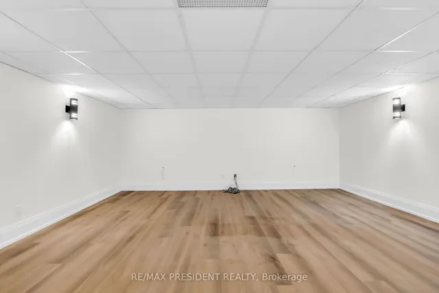 Additional image 42 of 16 Humheller Rd