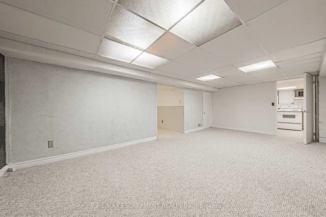 Additional image 28 of 972 Kingsway Dr