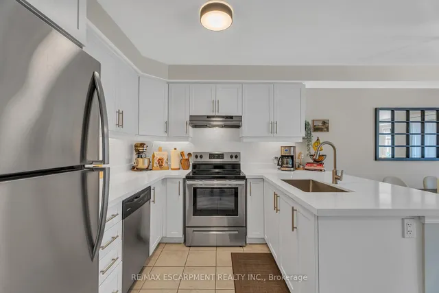 Additional image 19 of 191 Lemieux Crt